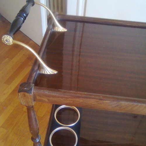 Bar cart like new with wheels