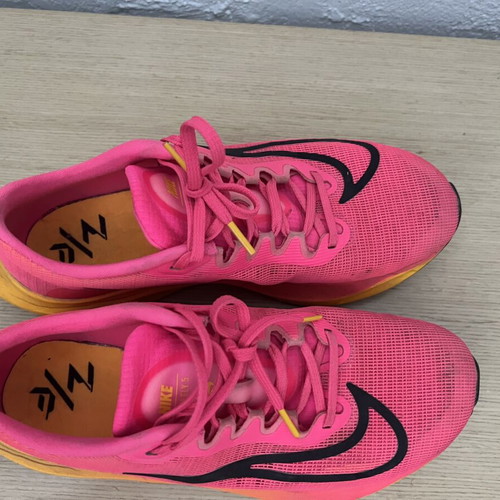Nike Zoom Fly 5 running shoes, pink, size 42