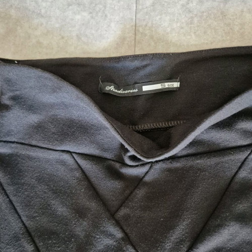 Stradivarius brown mini skirt size S like new