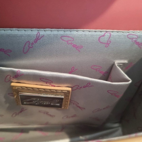 Axel bag like new
