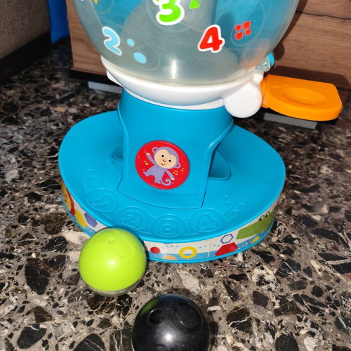Fisher Price Go Baby Go Swirl'n Tunes Gumball toy