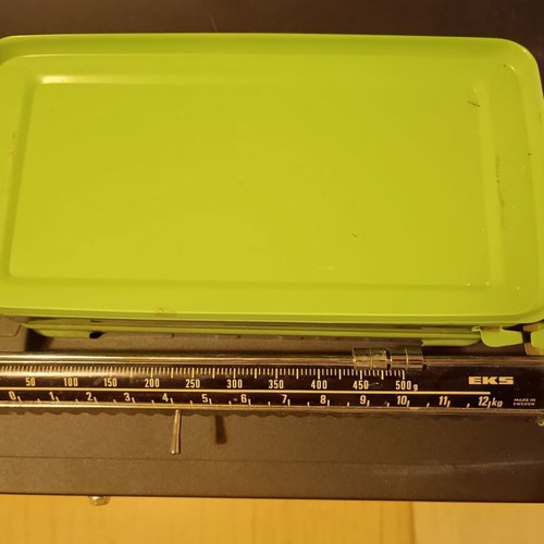 EKS manual retro kitchen scale used, green