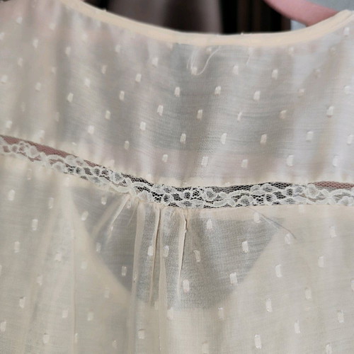 Mango women's shirt like new, cream with lace, XS-S