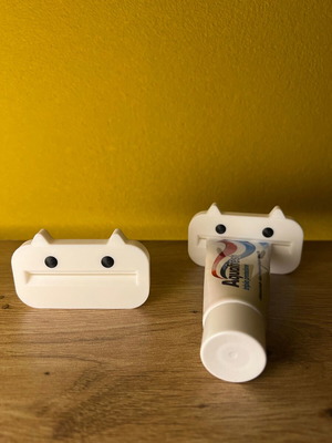 Toothpaste Squeezer Cat Shape new