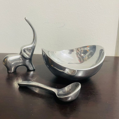 Pewter Acatitla Mexico decorative set with elephant, like new