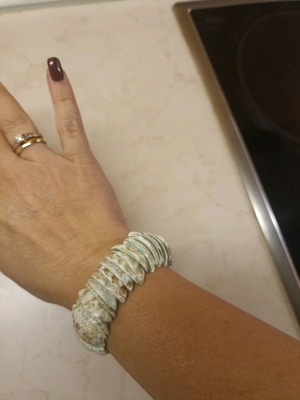 Shell bracelet used, veraman color with elastic band