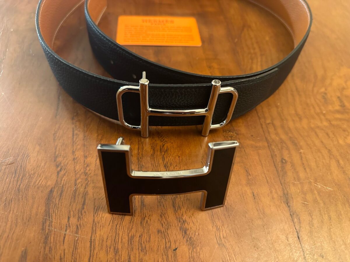 y*y様 HERMES ダブルフェイスレザーベルト 90 Hermes 90 Reversible Belt Black Like New - € 400,00 - Vendora.cy