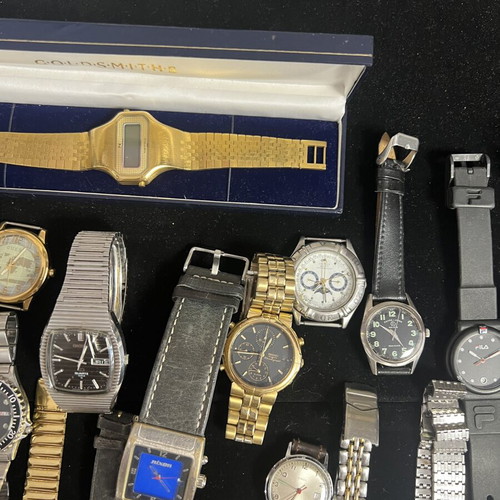 Watches used, lot of 35 needing service or repair