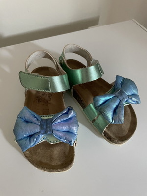 Girls' sandals size 26 used