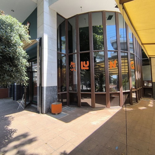 Corner Commercial Space in Nea Krini Thessaloniki with Outdoor Courtyard