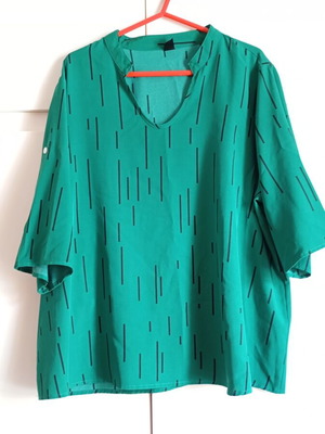Shein plus size top like new, size 2XL, green