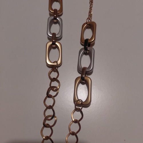 Necklace new, flawless, stunning