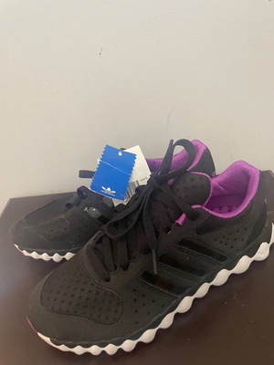 Adidas Mega Softcell shoes new, size 40 2/3