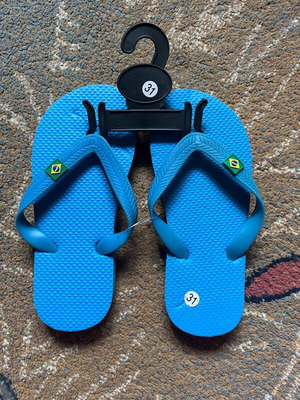 Σαγιονάρες καινούργιες για αγόρι νούμερο 31 μπλε