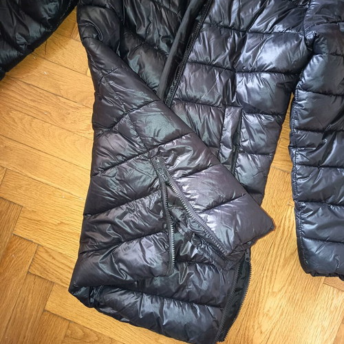 Energiers children's long coat like new, black with detachable fur