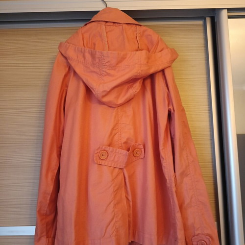 Attrattivo coral seasonal jacket, size small