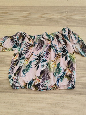 Bershka Pink Tropical Off-Shoulder Crop Top like new