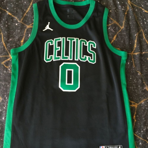 Boston Celtics Statement Edition Jordan Dri-FIT NBA Swingman Jersey Boy L like new
