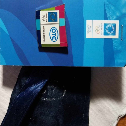Athens 2004 Olympic Games memorabilia like new, pack of 30 items
