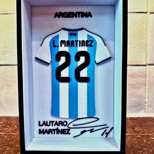 Lautaro Martínez #22 Argentina logo like new