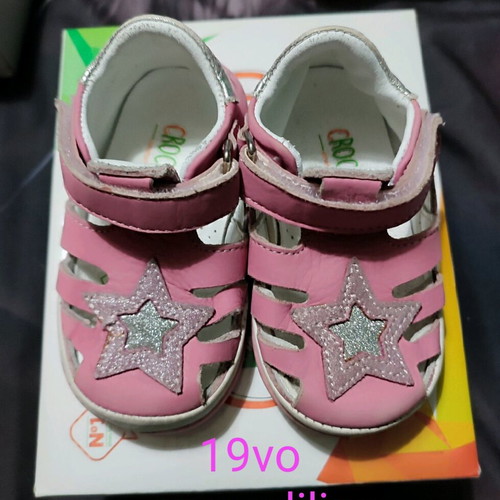 Branded leather sandals size 19 like new