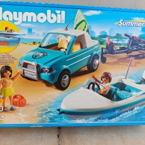 Playmobil 6864 Summer Fun vehicle with speedboat like new