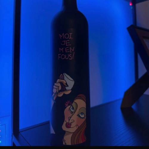 Moi Je Men Fous dry wine sealed new