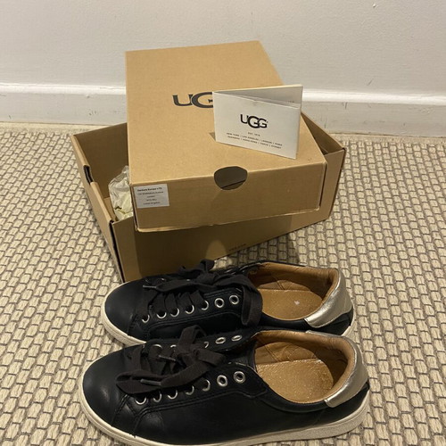 Ugg sneakers leather like new, black and gold