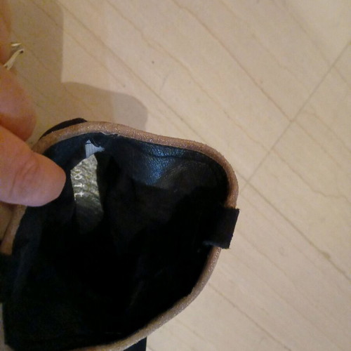 Leather suede e(x)it Italian ankle boots like new, black
