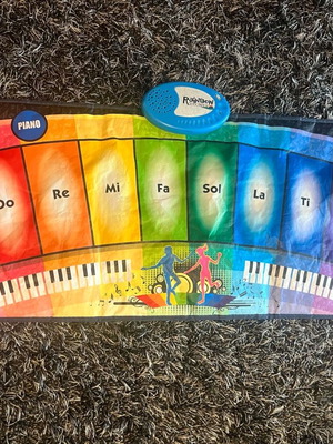 Μουσικό χαλί Rainbow Piano σαν καινούργιο 35x80 cm με λειτουργίες Piano και Memory