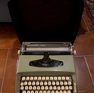 Γραφομηχανή 1975 Princess 500 Portable Typewriter