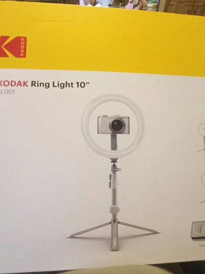Kodak Ring Light 10" with tabletop tripod and phone holder like new