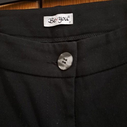 Be You women's suit pants size 2 with crease black like new and black top gift