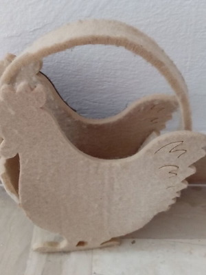 Easter decorative basket like new