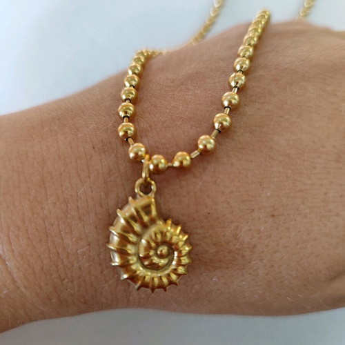 Stainless steel gold-plated necklace with shell new