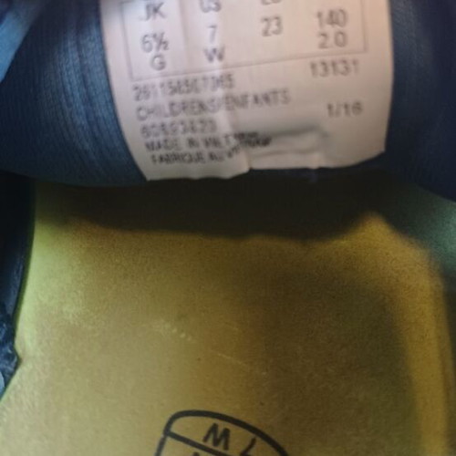 Clarks boys' sandals blue like new size 23