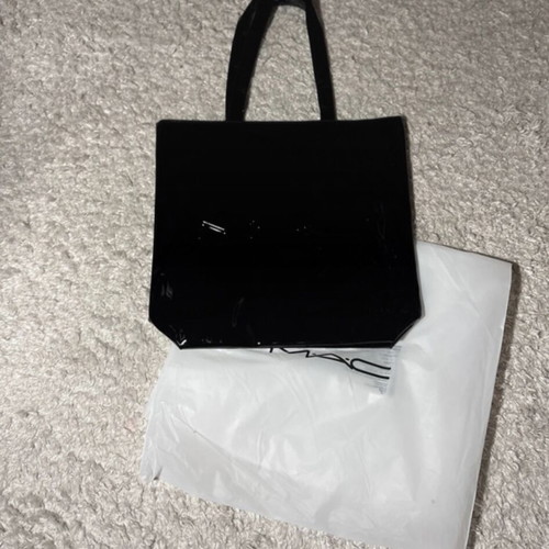 Mac shoulder bag new, black with large storage space