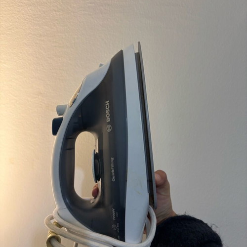 Bosch iron used in good condition