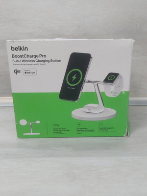 Belkin BoostCharge Pro 3-σε-1 ασύρματη βάση φόρτισης Qi2 MagSafe 15W