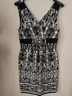 London Times sleeveless dress large with black and white pattern like new