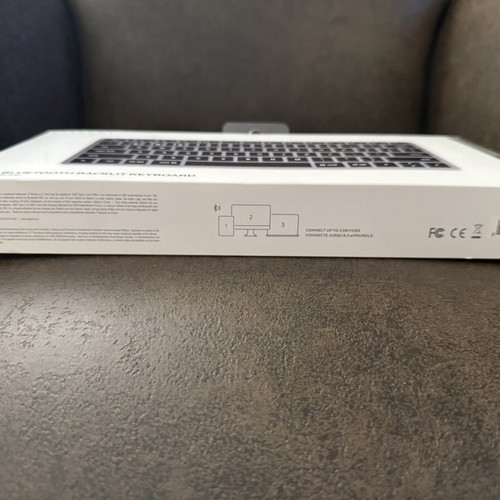 Satechi Slim X1 Bluetooth wireless keyboard