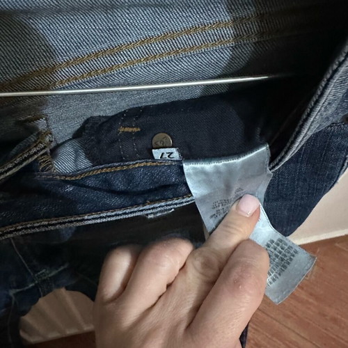 Guess women's skinny jeans like new, size 27, blue