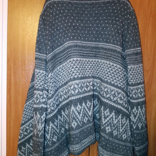 Celestino knitted cardigan olive like new, one size green
