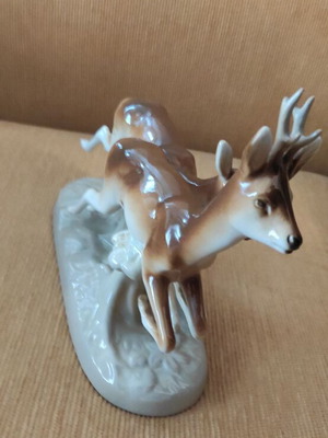 Porcelain deer like new, handmade from Czech Republic