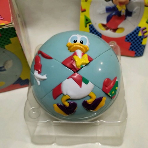 Vintage spherical Rubik's-type puzzle "Mickey's Challenge" like new, 90s