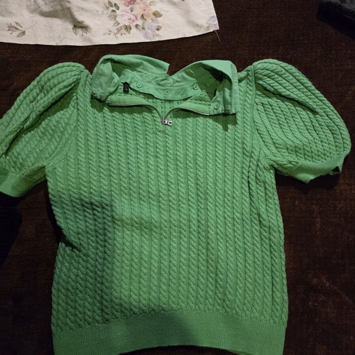 Alice and Olivia top like new, size S