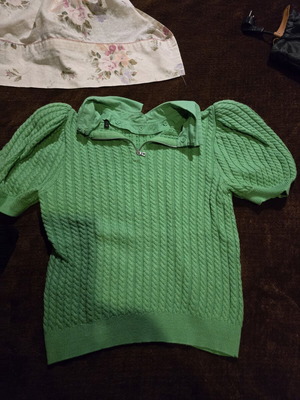 Alice and Olivia top like new, size S