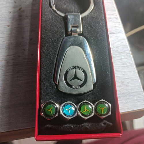 Mercedes gift set – keychain & valve caps