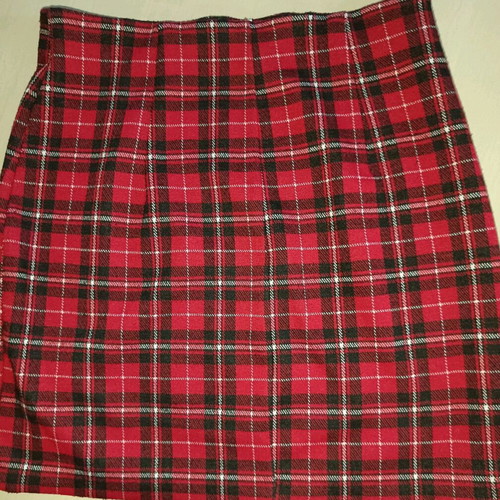 Stradivarius mini skirt red like new, size Small