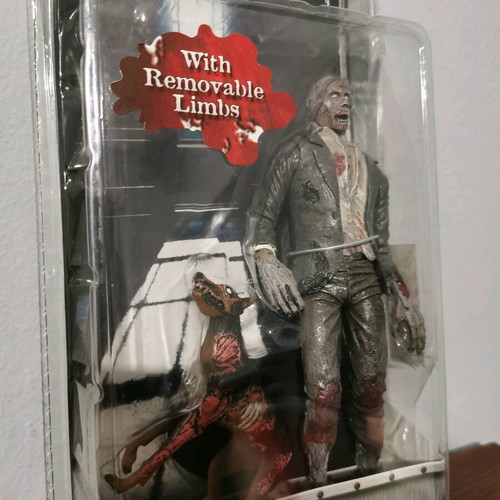 Resident Evil Neca Zombie Figure 2006 new